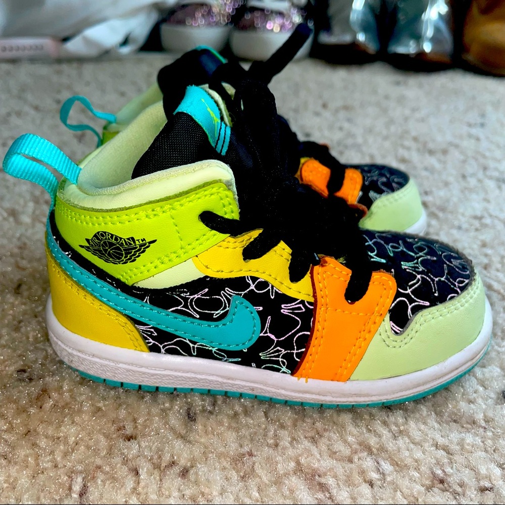 BABY NIKE SNEAKER